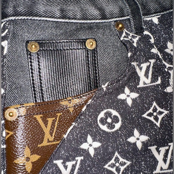 LOUIS VUITTON Monogram Denim Mom Jeans SIZE 36 european (4 US or Small) - Picture 15 of 16